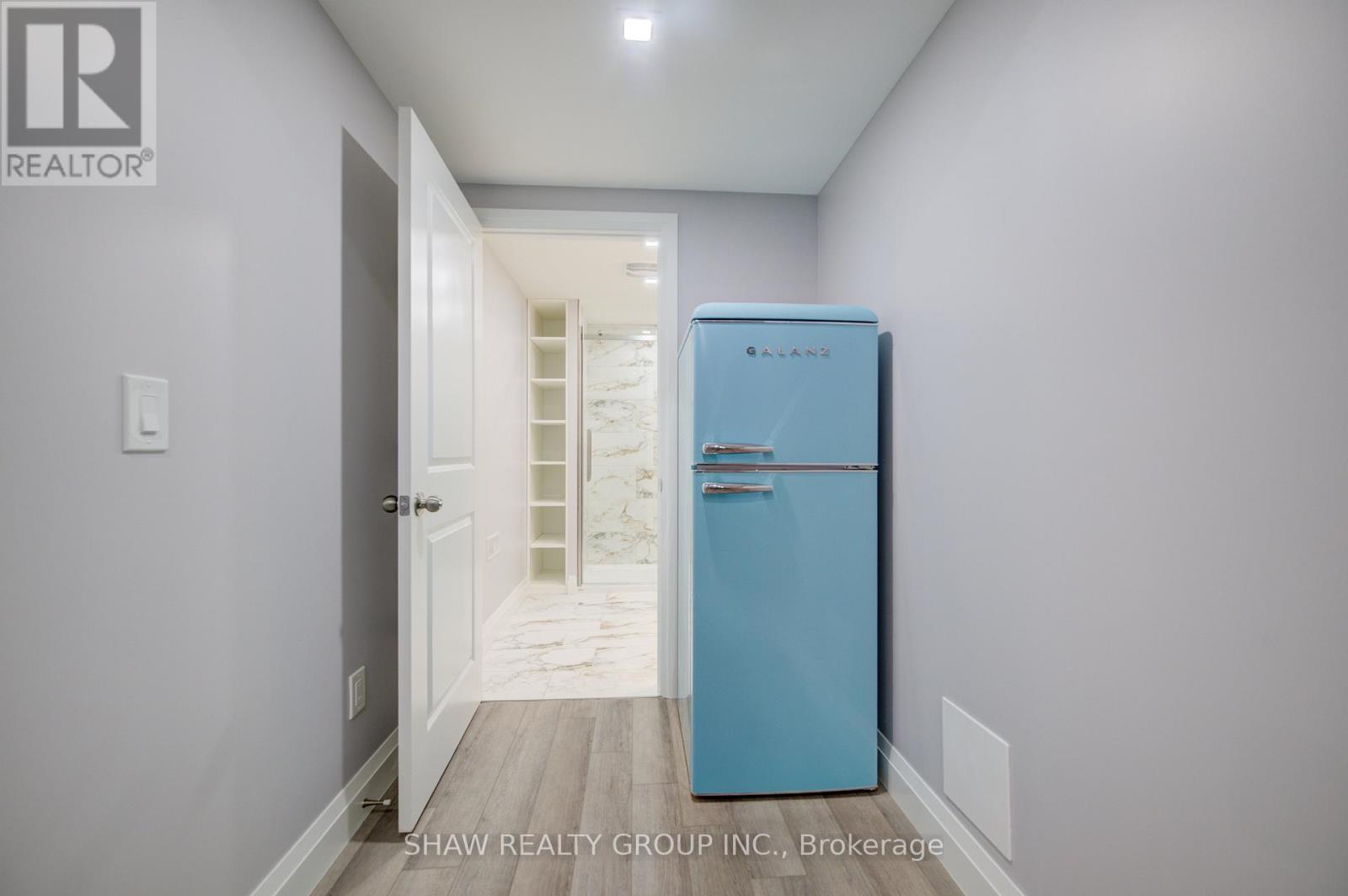 137 HALDIMAND STREET - 41