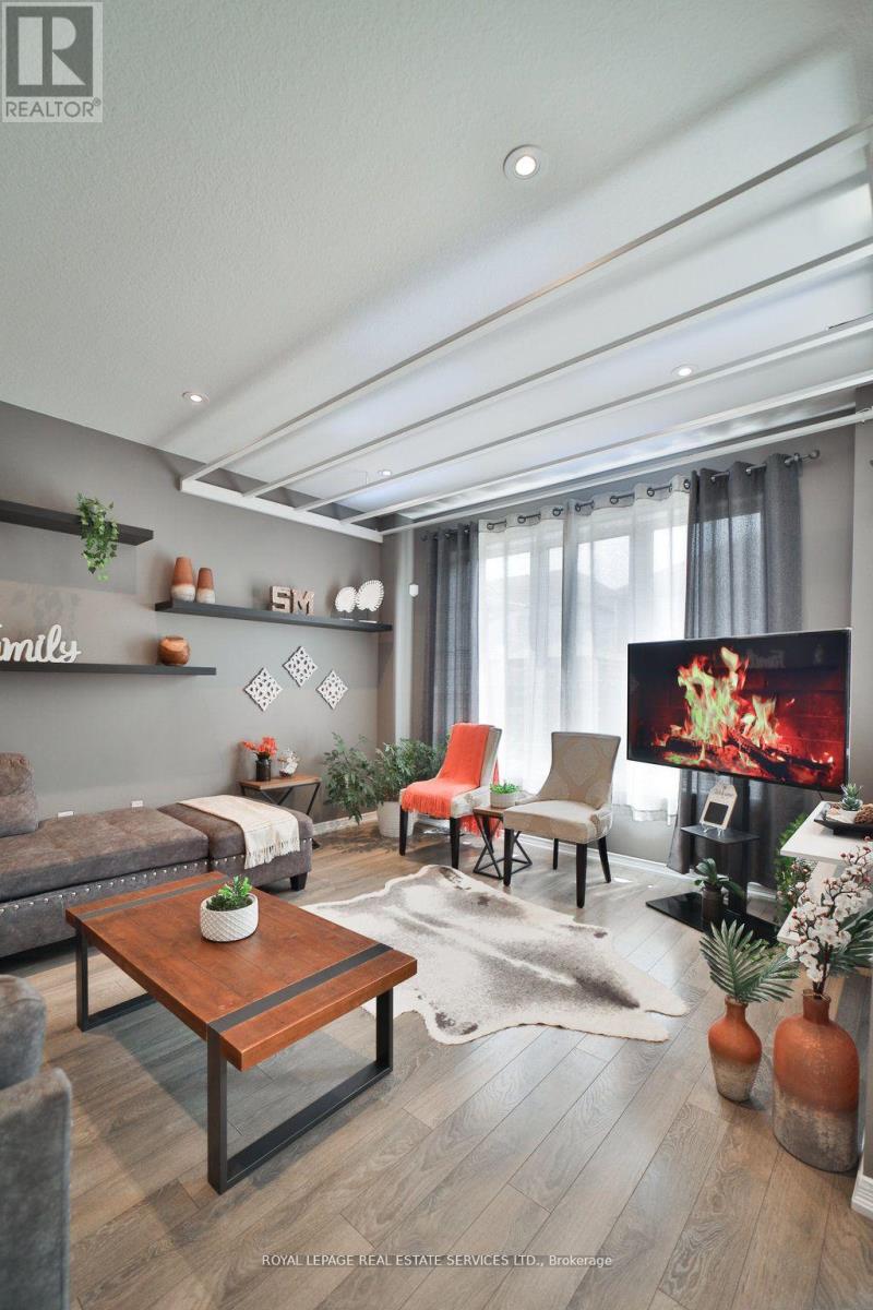 15 MCALLISTAR DRIVE - 17