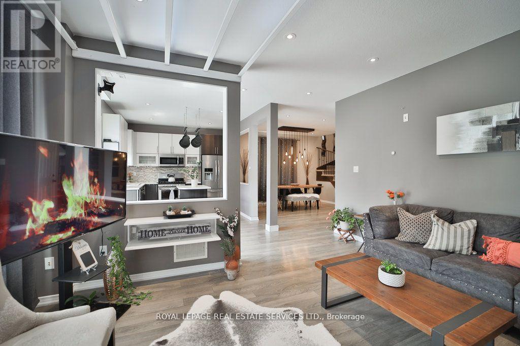 15 MCALLISTAR DRIVE - 18