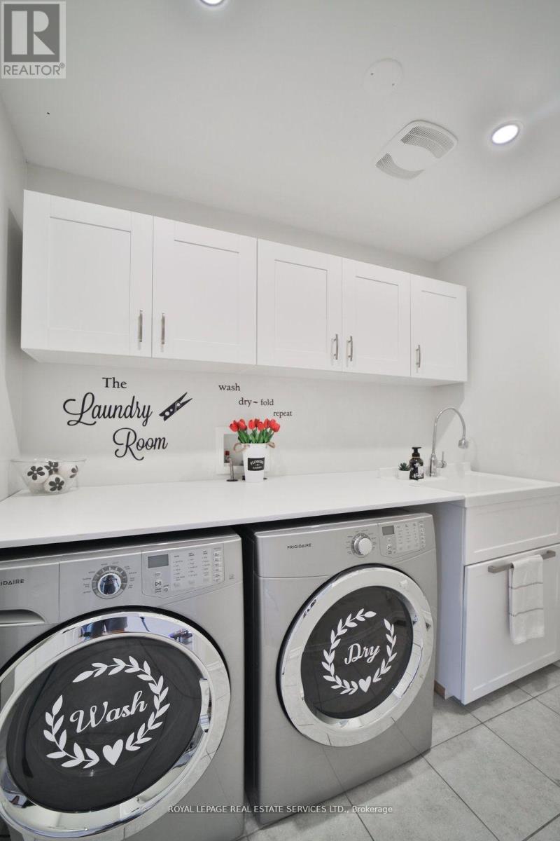 15 MCALLISTAR DRIVE - 32