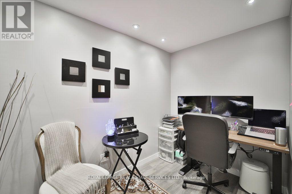 15 MCALLISTAR DRIVE - 34