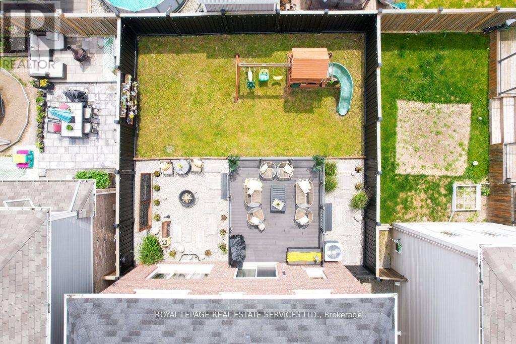 15 MCALLISTAR DRIVE - 40