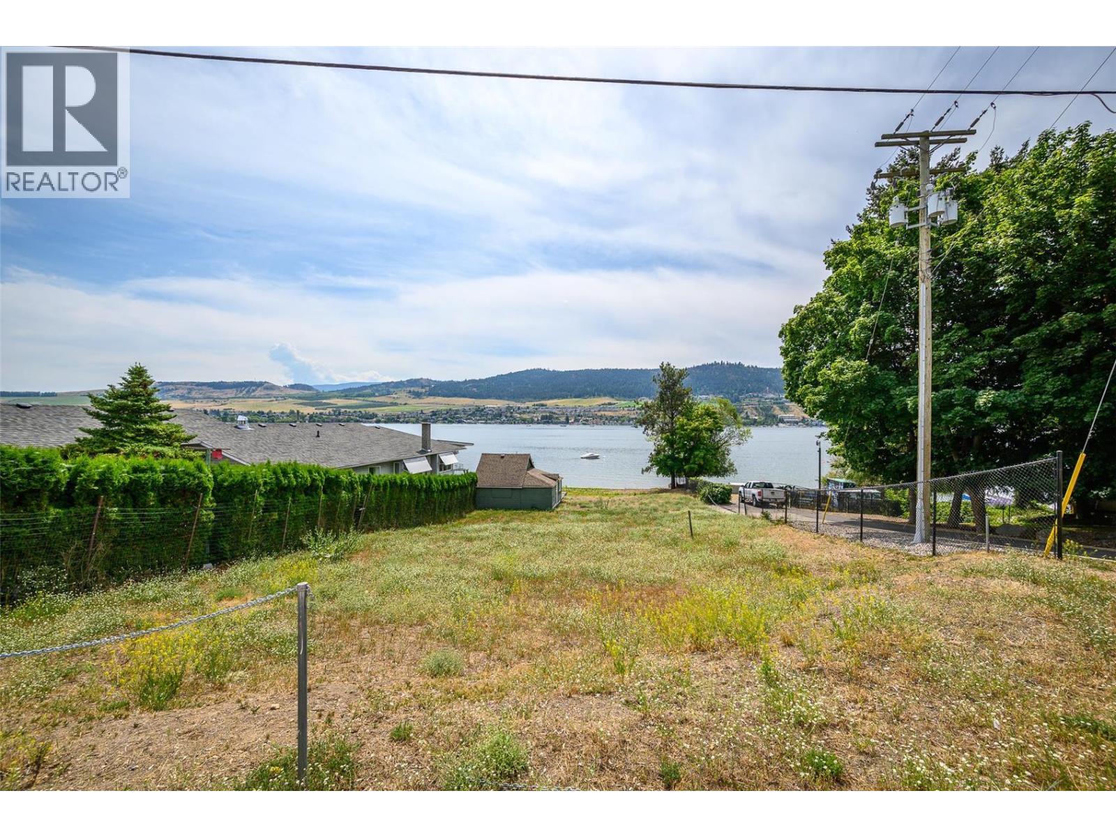  7501 Kennedy Lane, Vernon