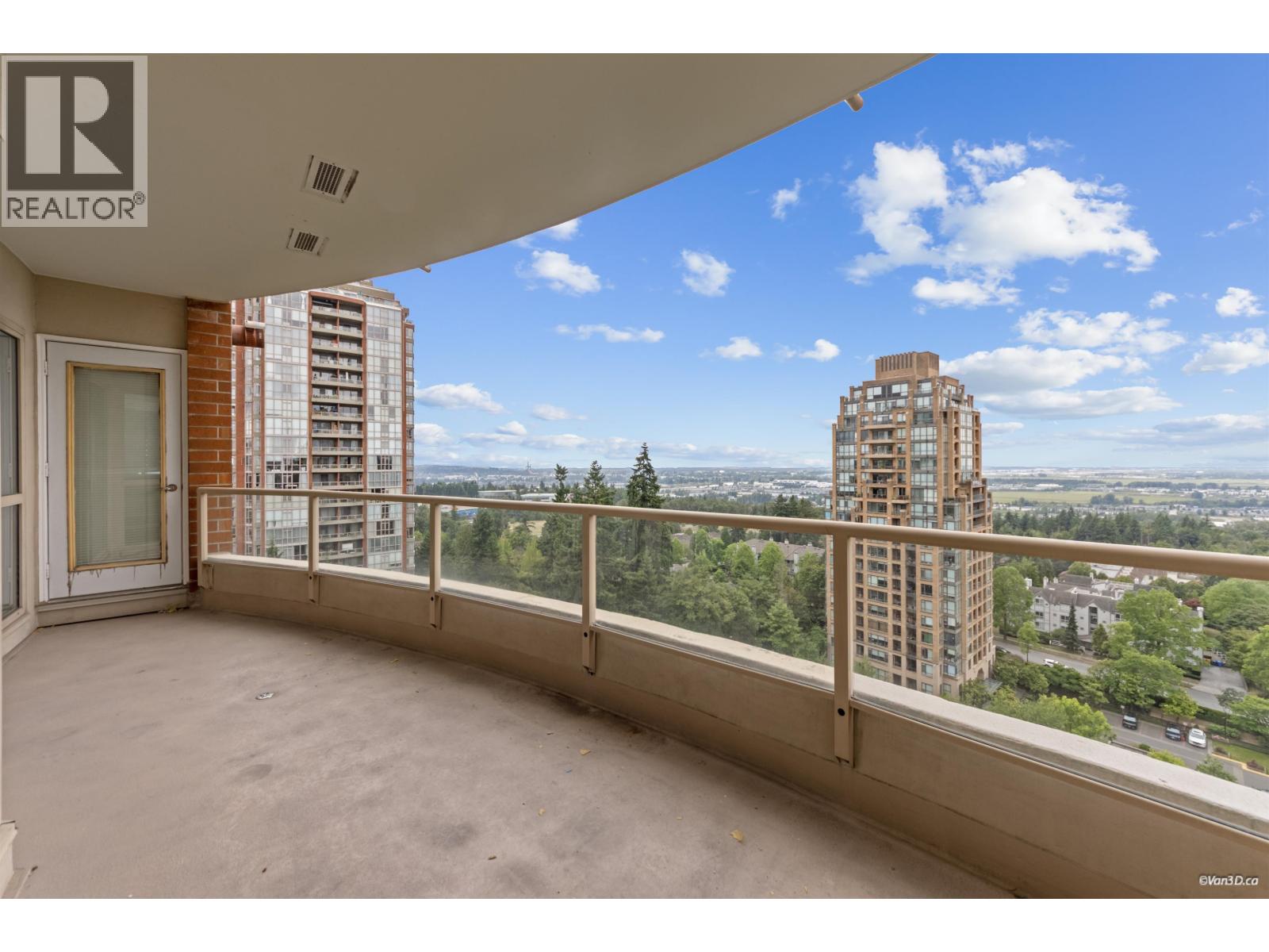 2 Bed, 2 Bath House for Sale in Burnaby – 1707 6838 STATION HILL DRIVE, Burnaby – MLS# R3148428 - Image 35
