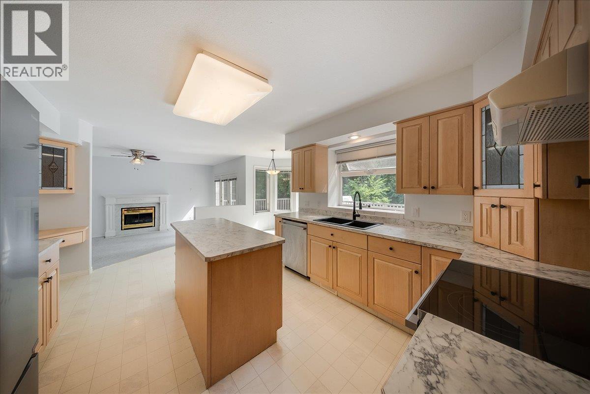1325 Forest Road - 20