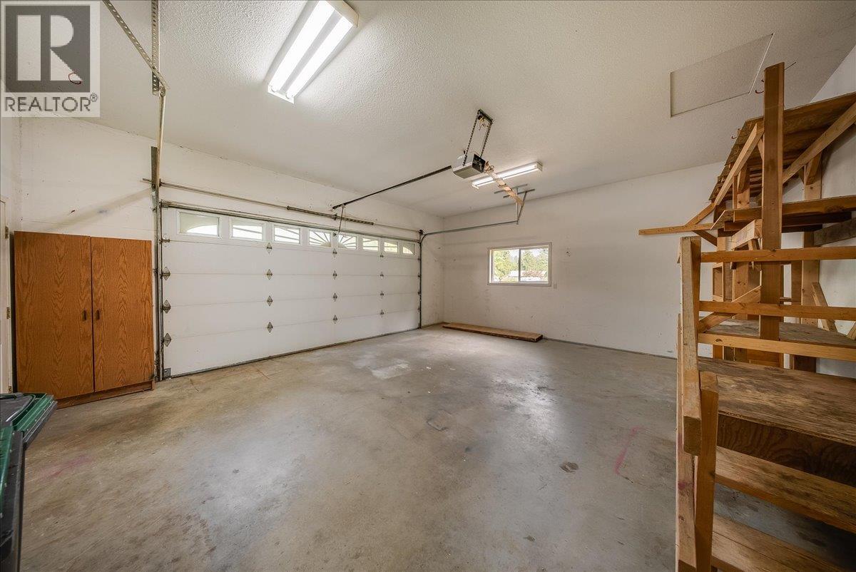 1325 Forest Road - 34