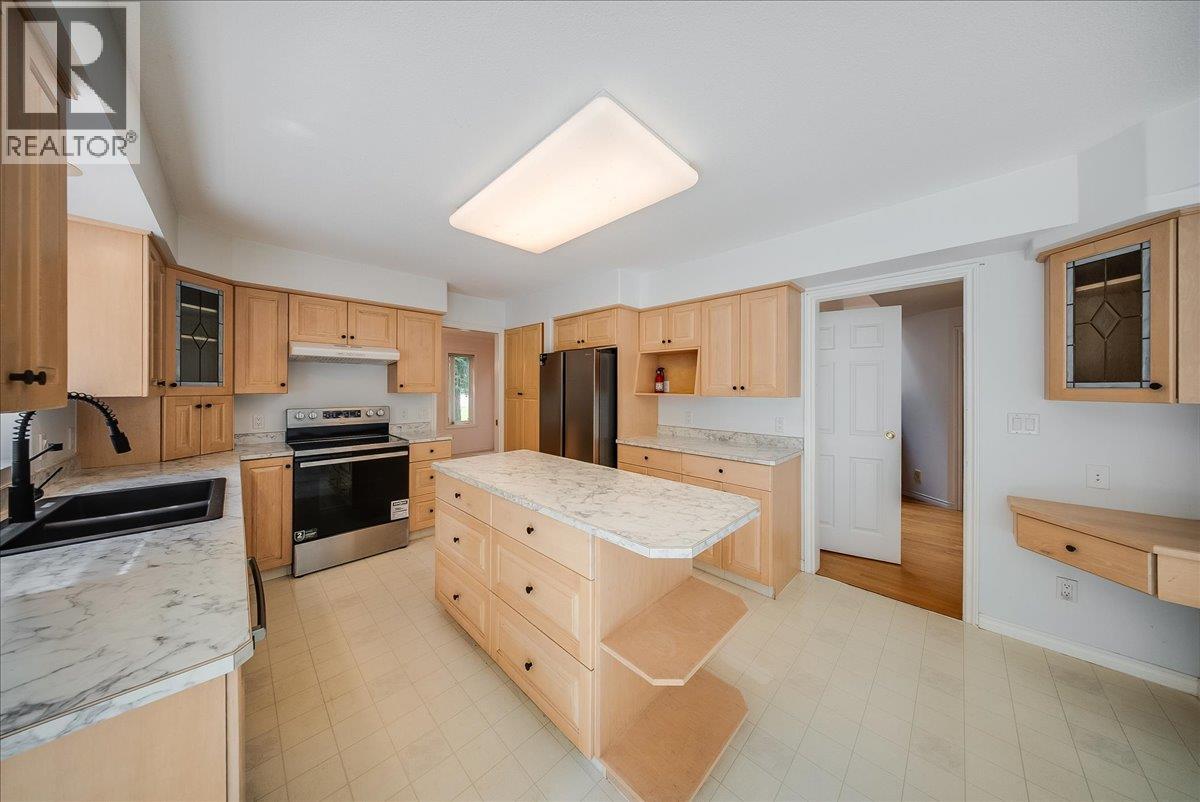 1325 Forest Road - 22
