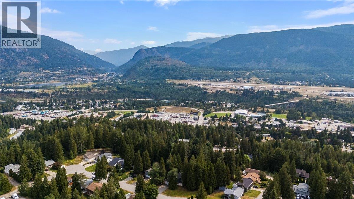 1325 Forest Road - 65