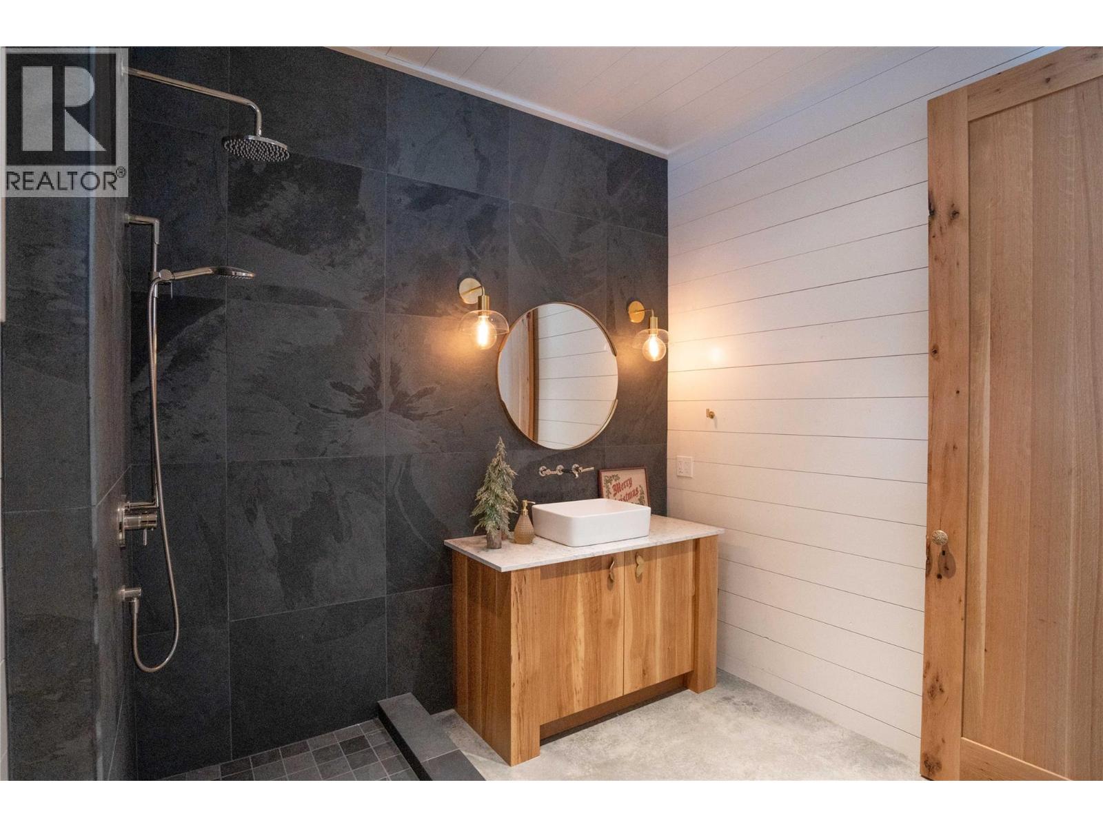 8025 Princeton-Summerland Road - 14