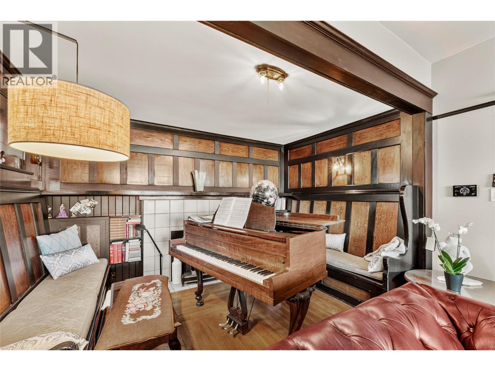 179 Battle St W Street - 13