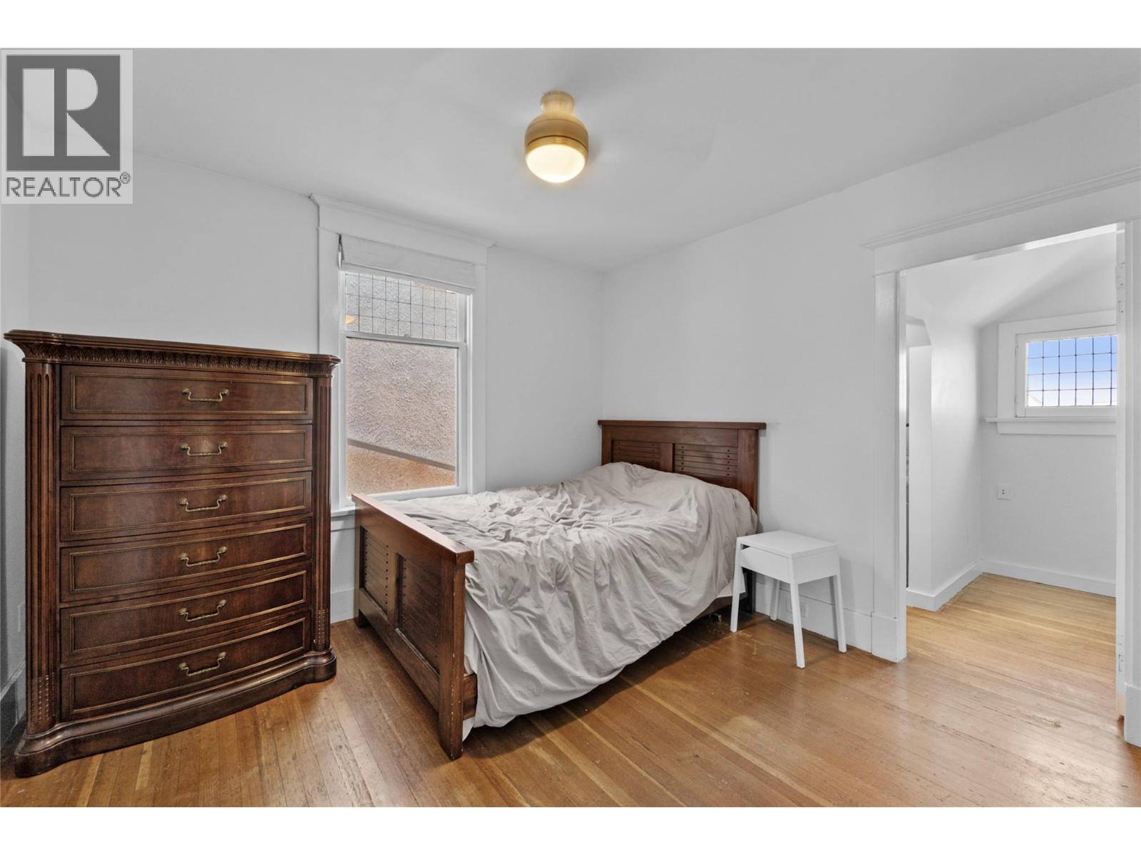 179 Battle St W Street - 25