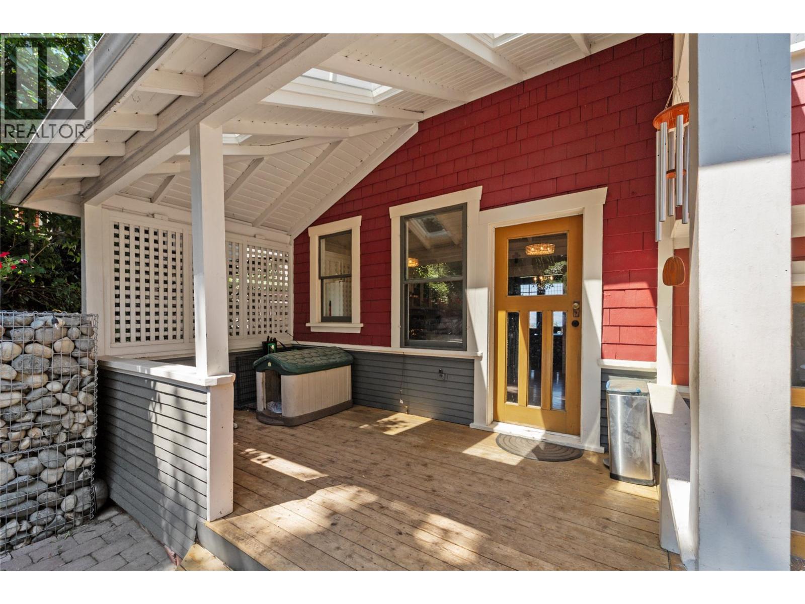 179 Battle St W Street - 35