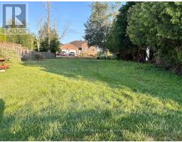3813 Wood Avenue, Severn, ON L3V0T9 Photo 10