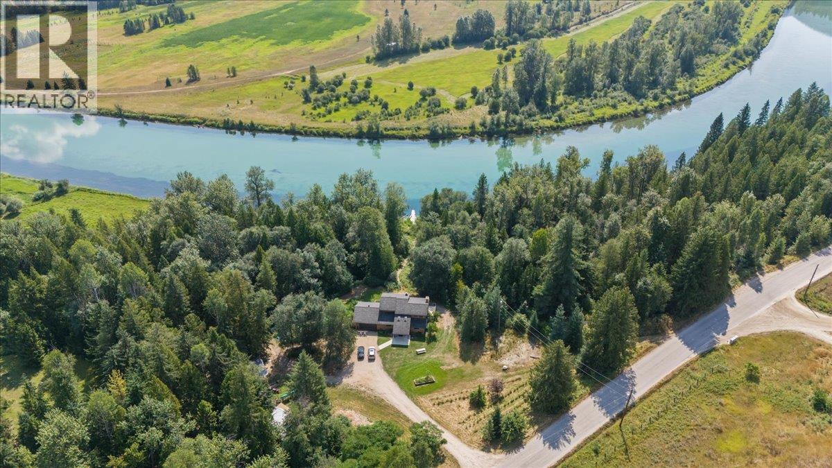 6172 SLOCAN RIVER Road - 3