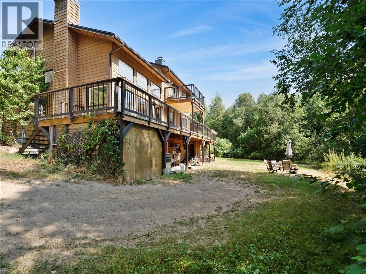 6172 SLOCAN RIVER Road - 10