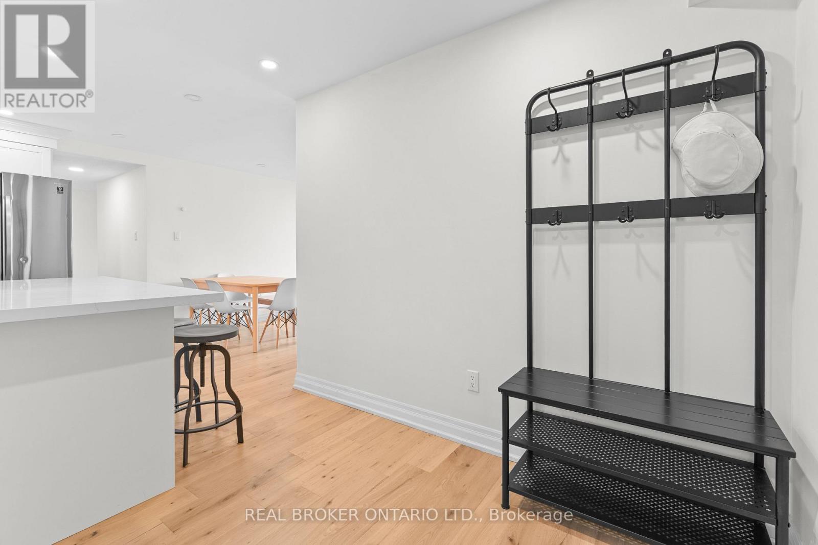 #502 99 CAMERON STREET - 23