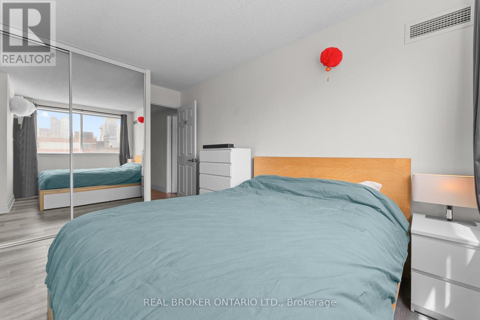 #502 99 CAMERON STREET - 13