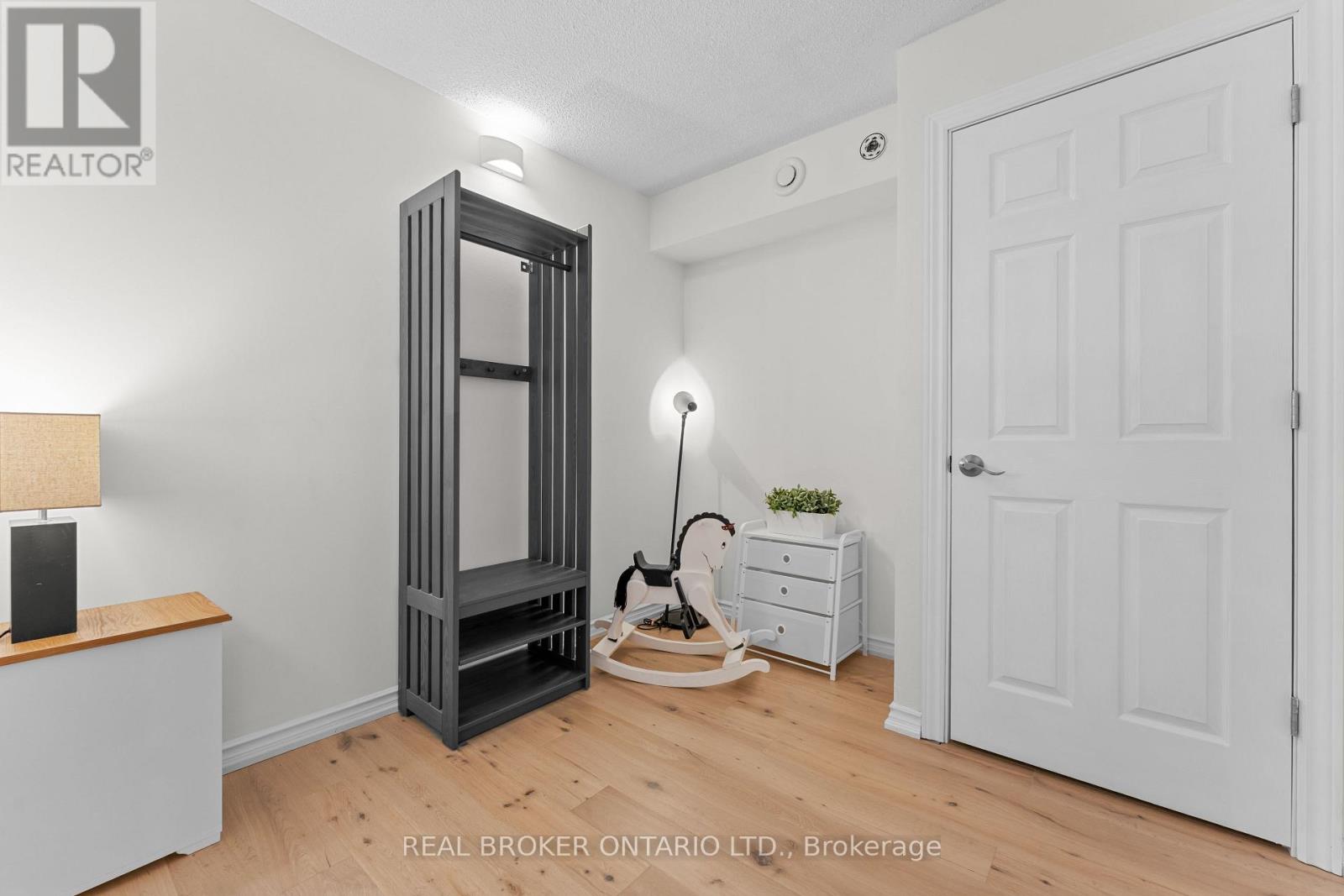 #502 99 CAMERON STREET - 19