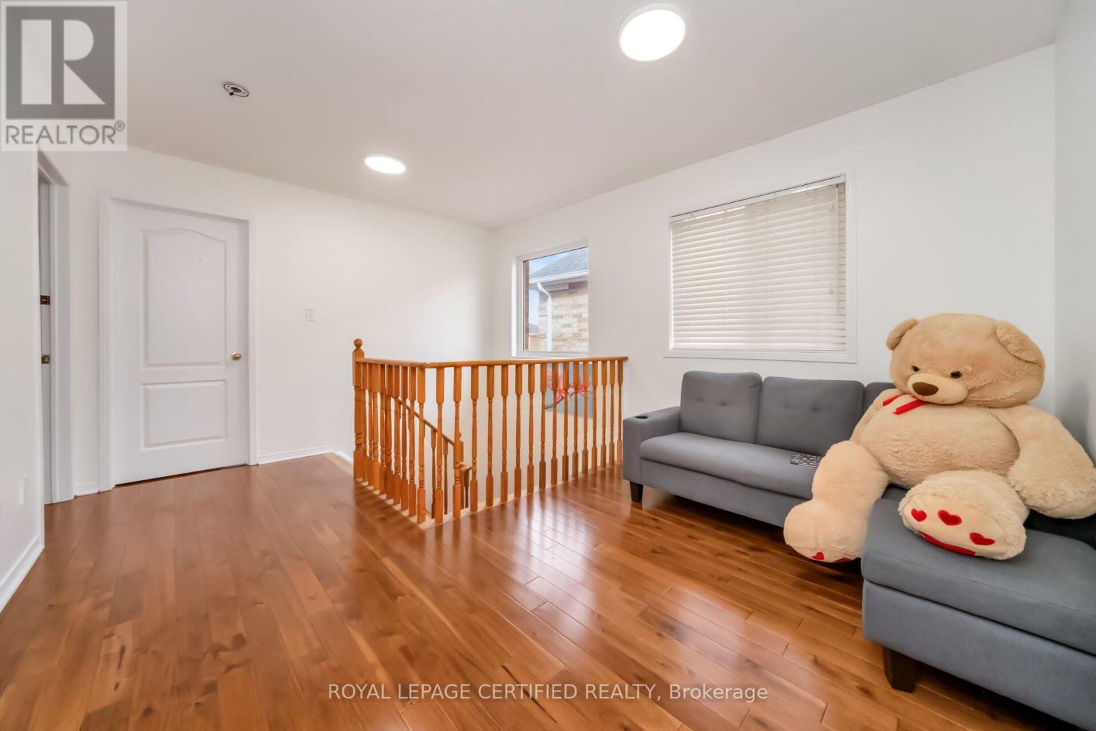 42 TRUMPET VALLEY BOULEVARD - 14