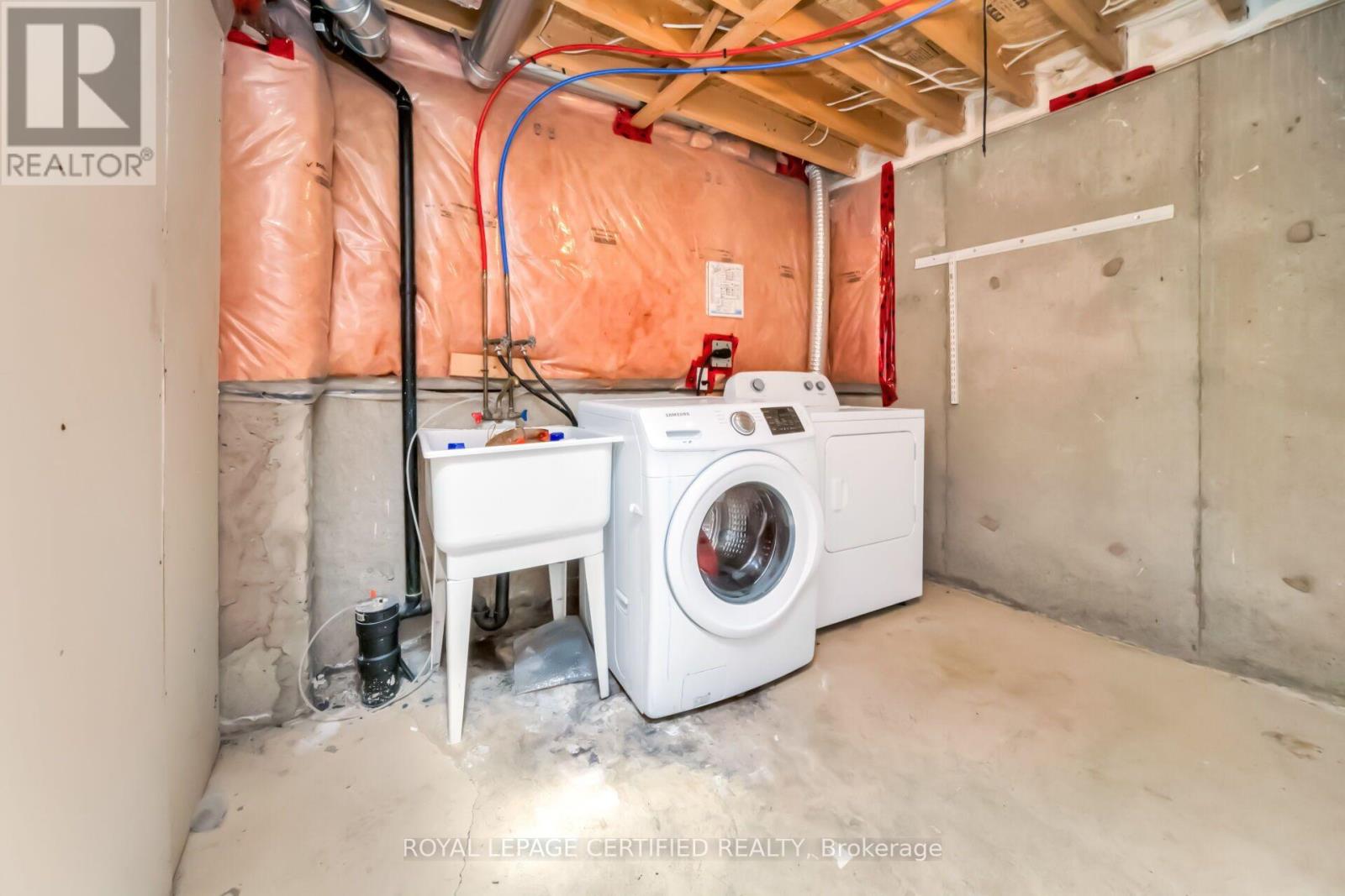 42 TRUMPET VALLEY BOULEVARD - 26