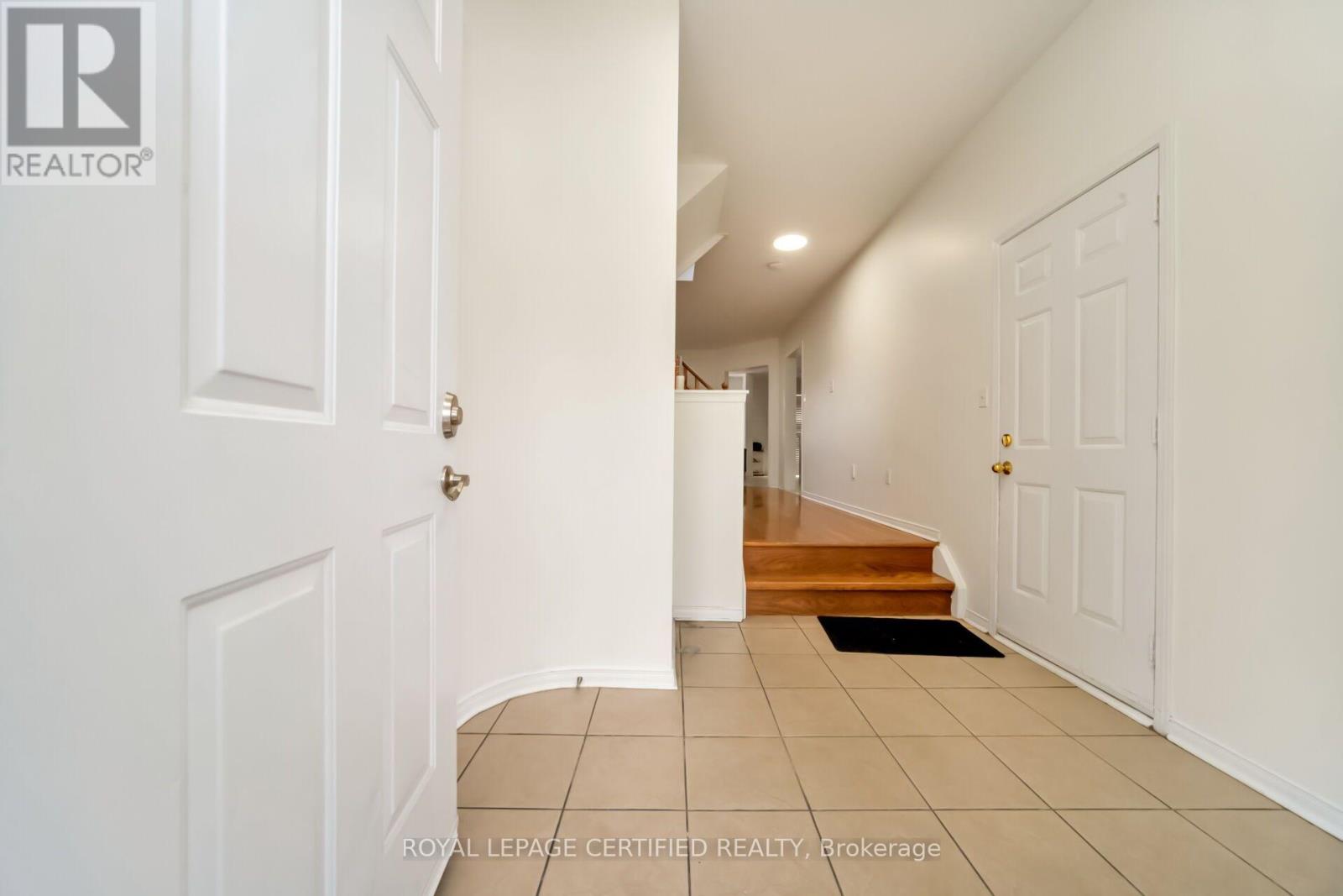 42 TRUMPET VALLEY BOULEVARD - 3