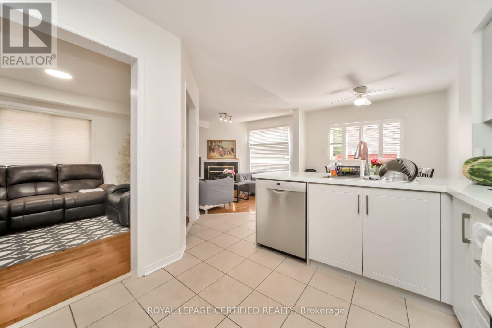 42 TRUMPET VALLEY BOULEVARD - 8