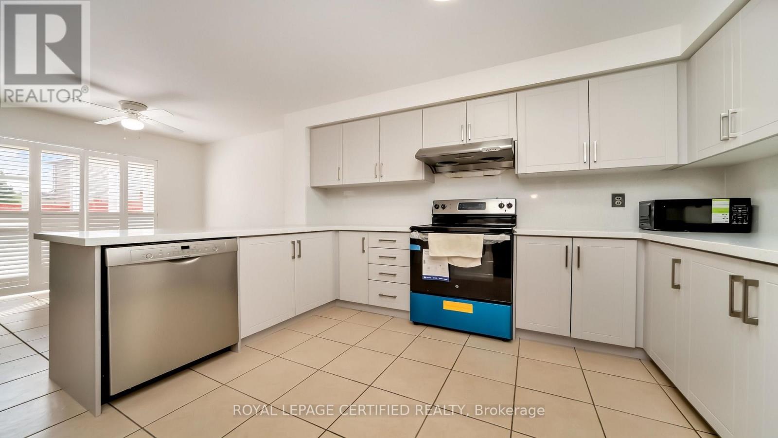 42 TRUMPET VALLEY BOULEVARD - 7