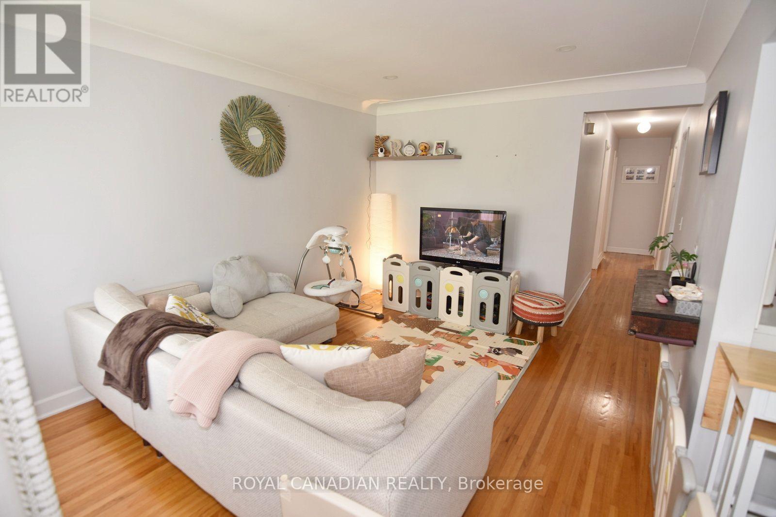 1635 ELSMERE AVENUE - 14