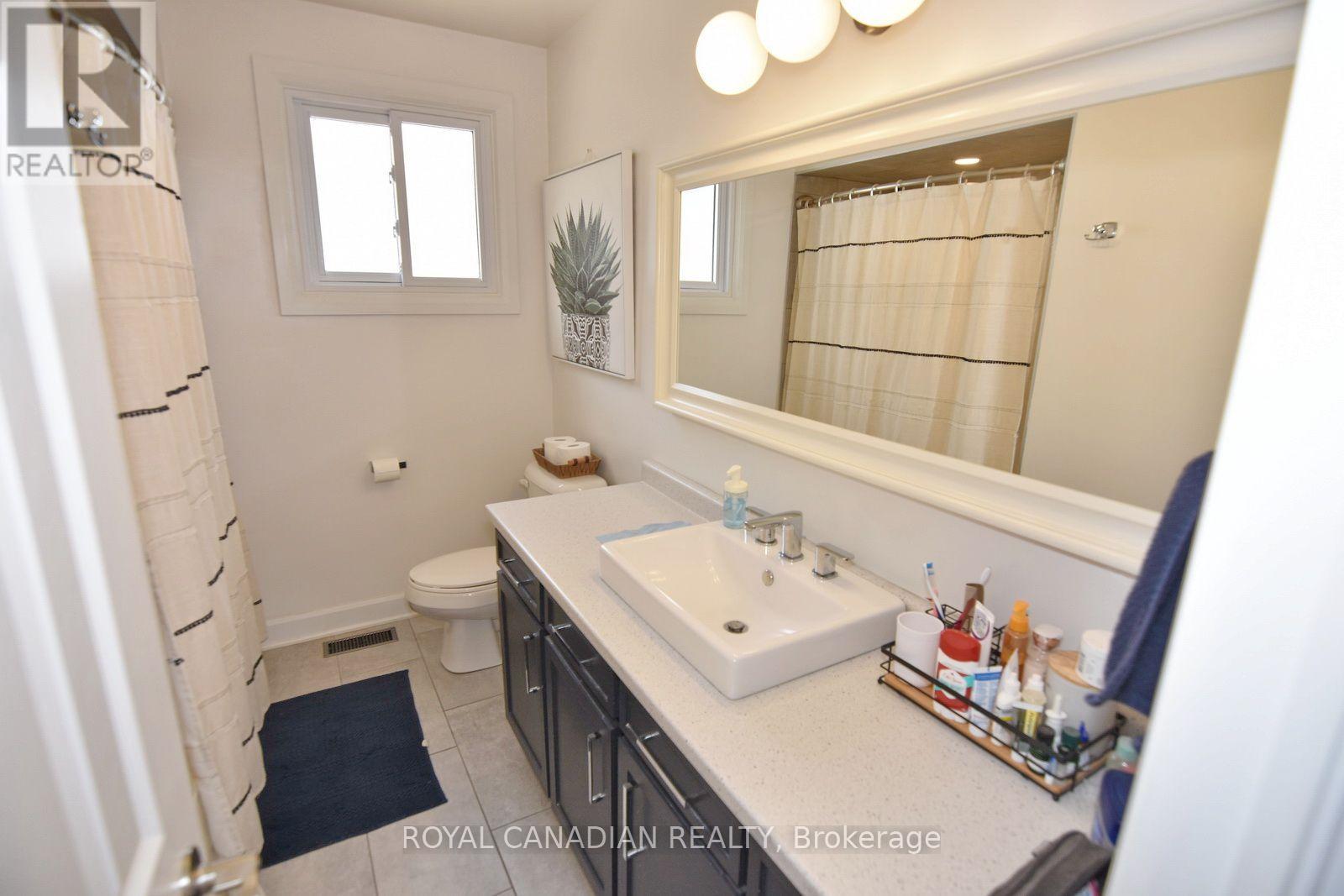 1635 ELSMERE AVENUE - 21