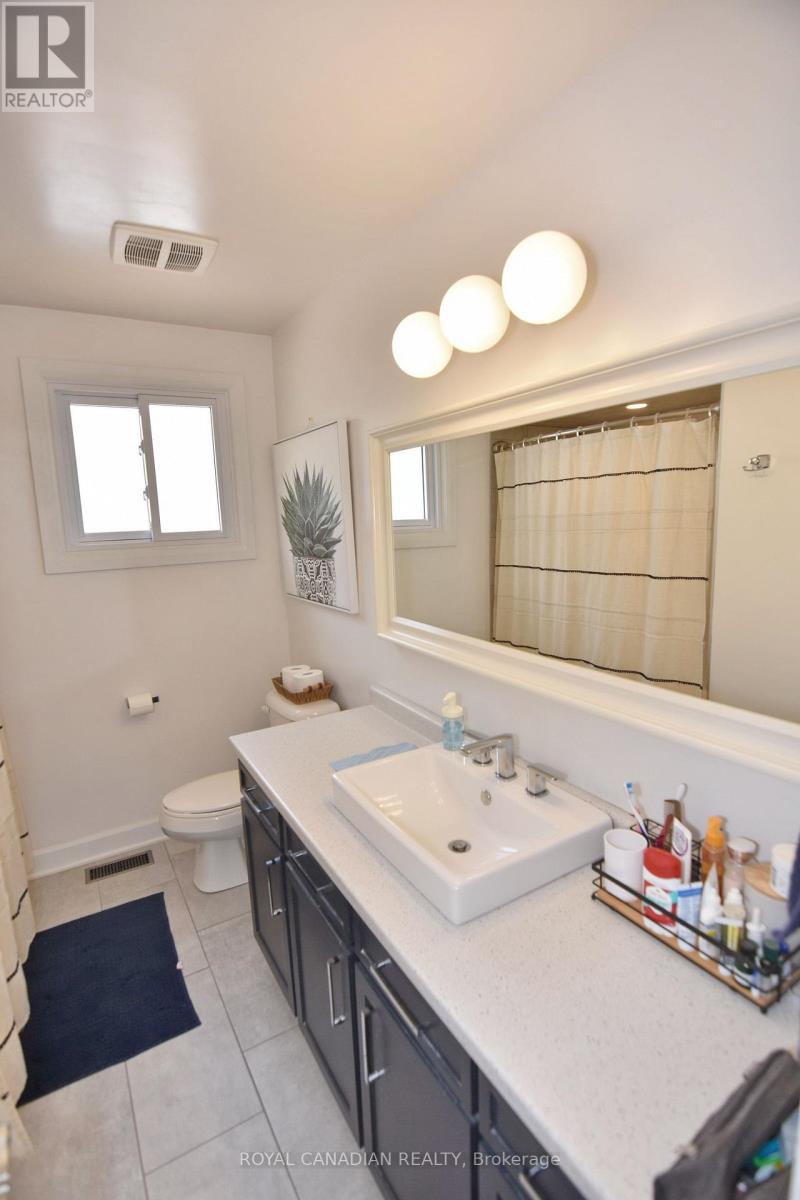 1635 ELSMERE AVENUE - 22