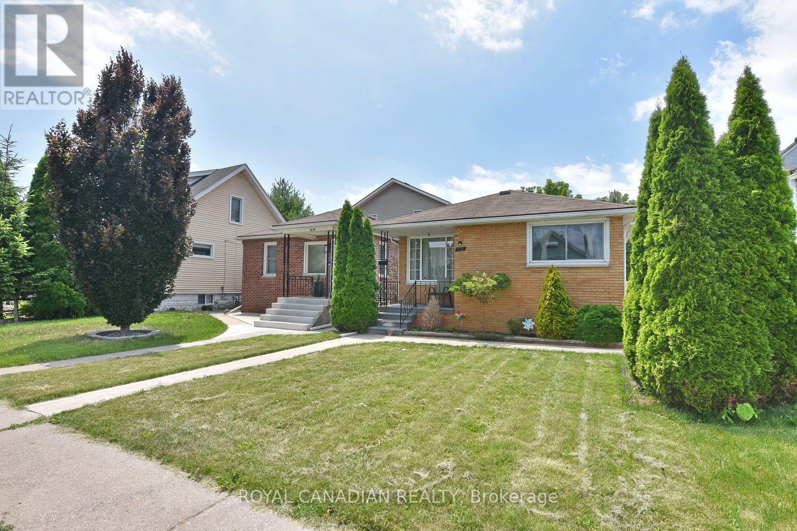 1635 ELSMERE AVENUE - 2