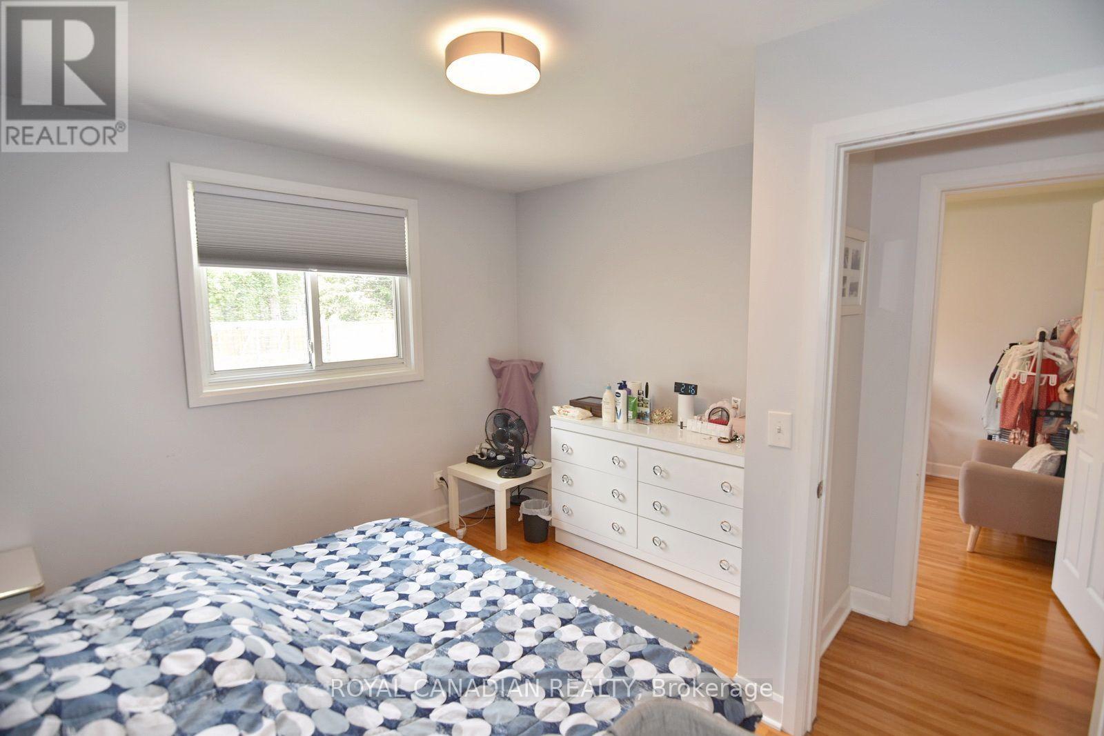 1635 ELSMERE AVENUE - 26