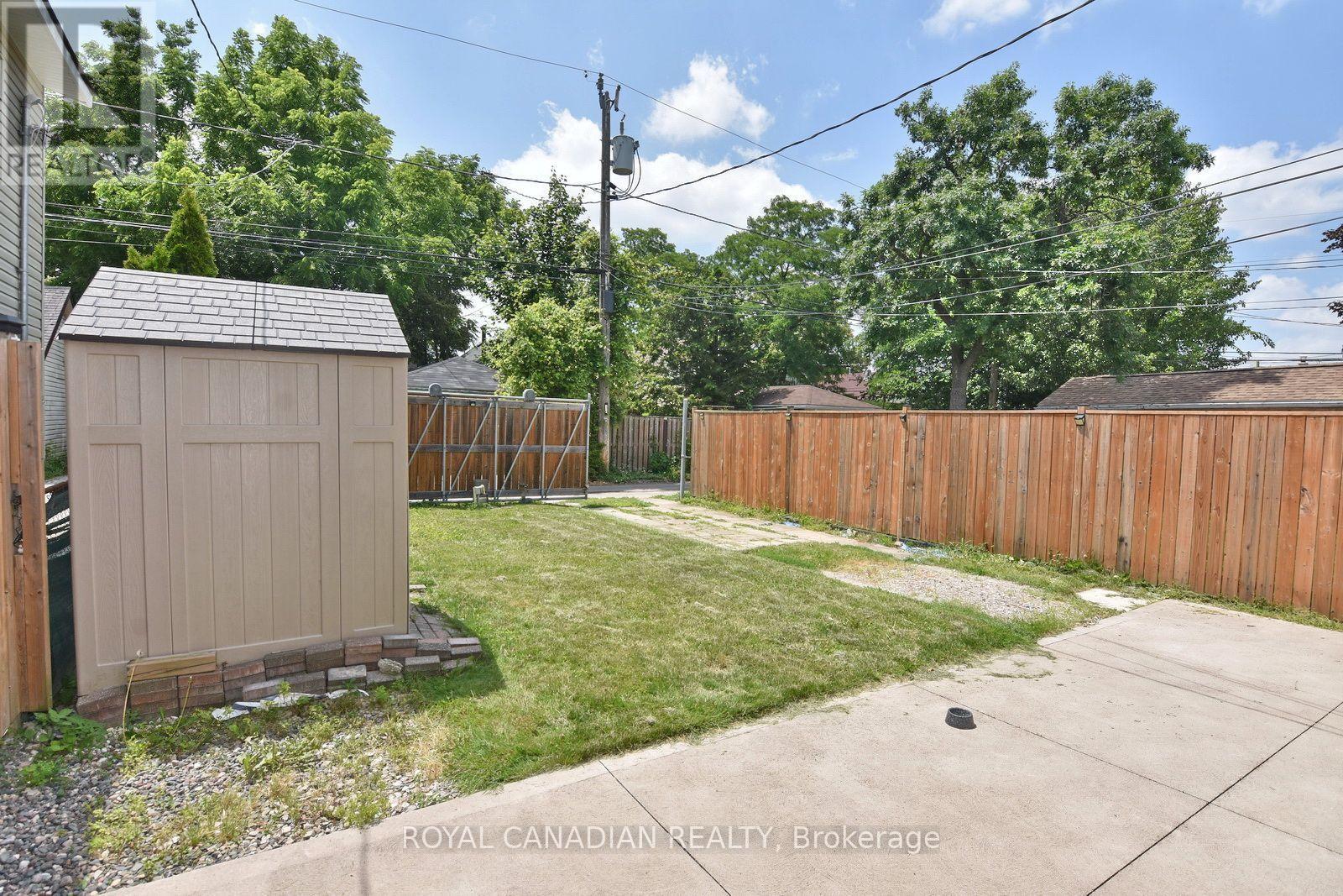 1635 ELSMERE AVENUE - 44