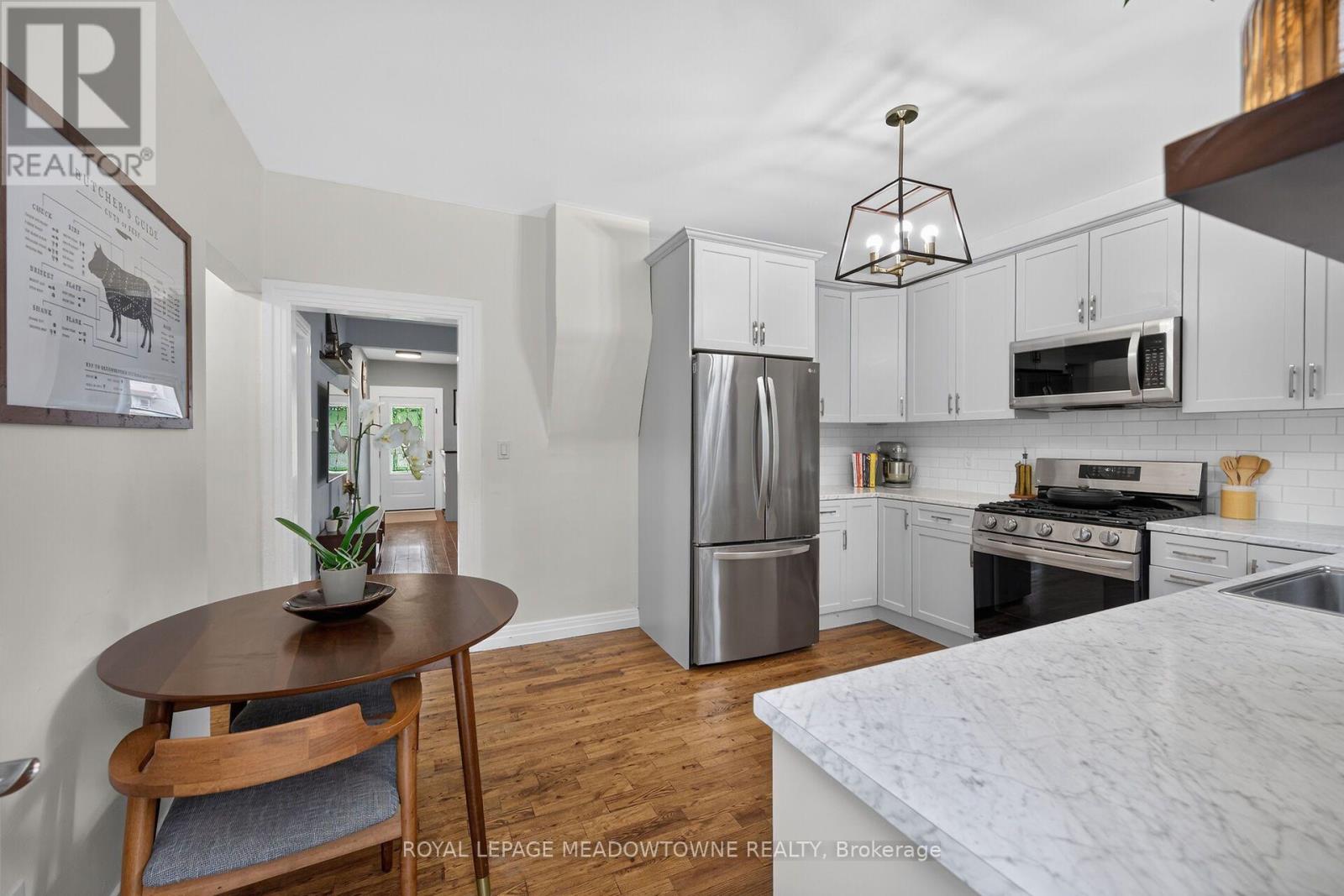11 STIRTON AVENUE - 29