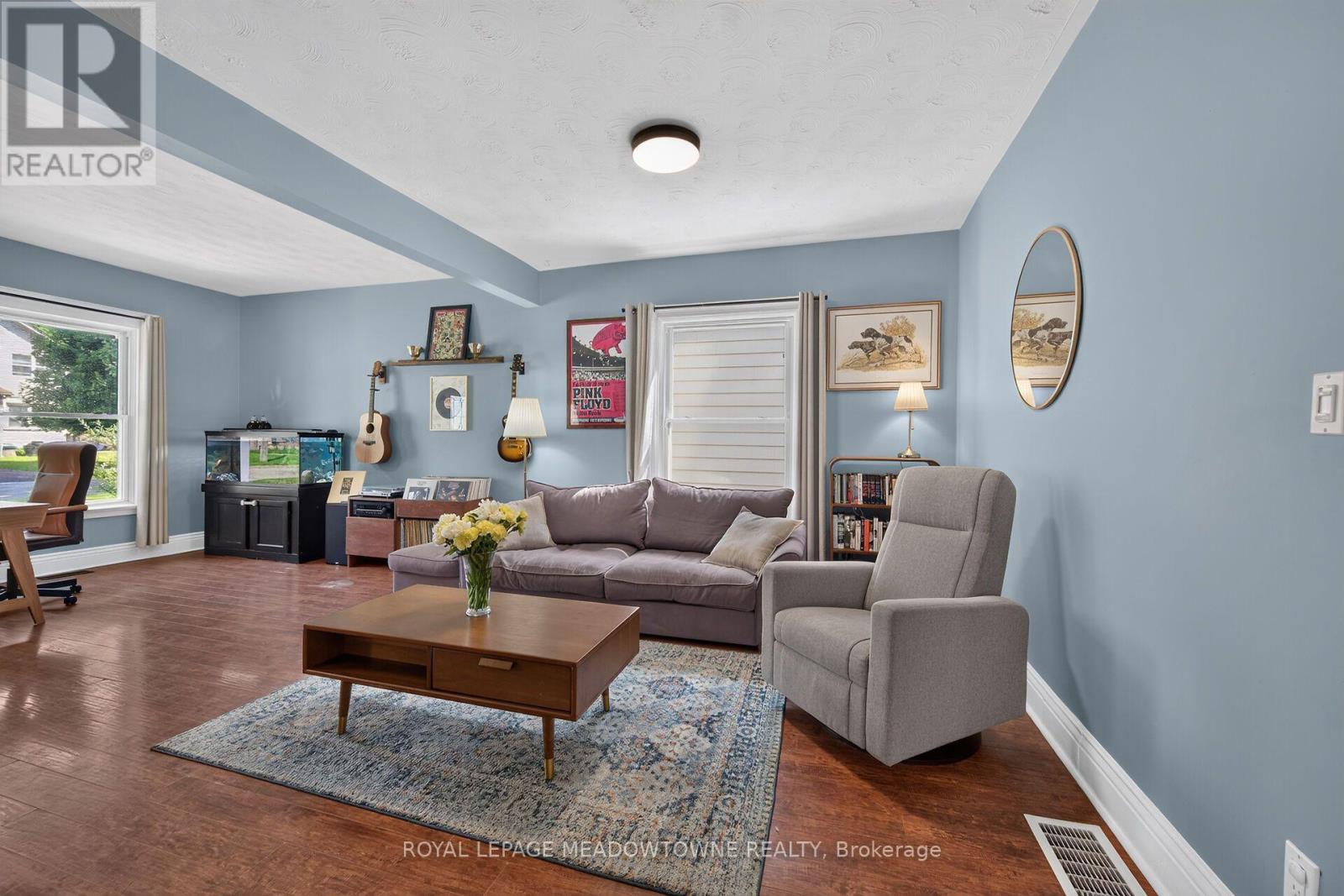 11 STIRTON AVENUE - 11