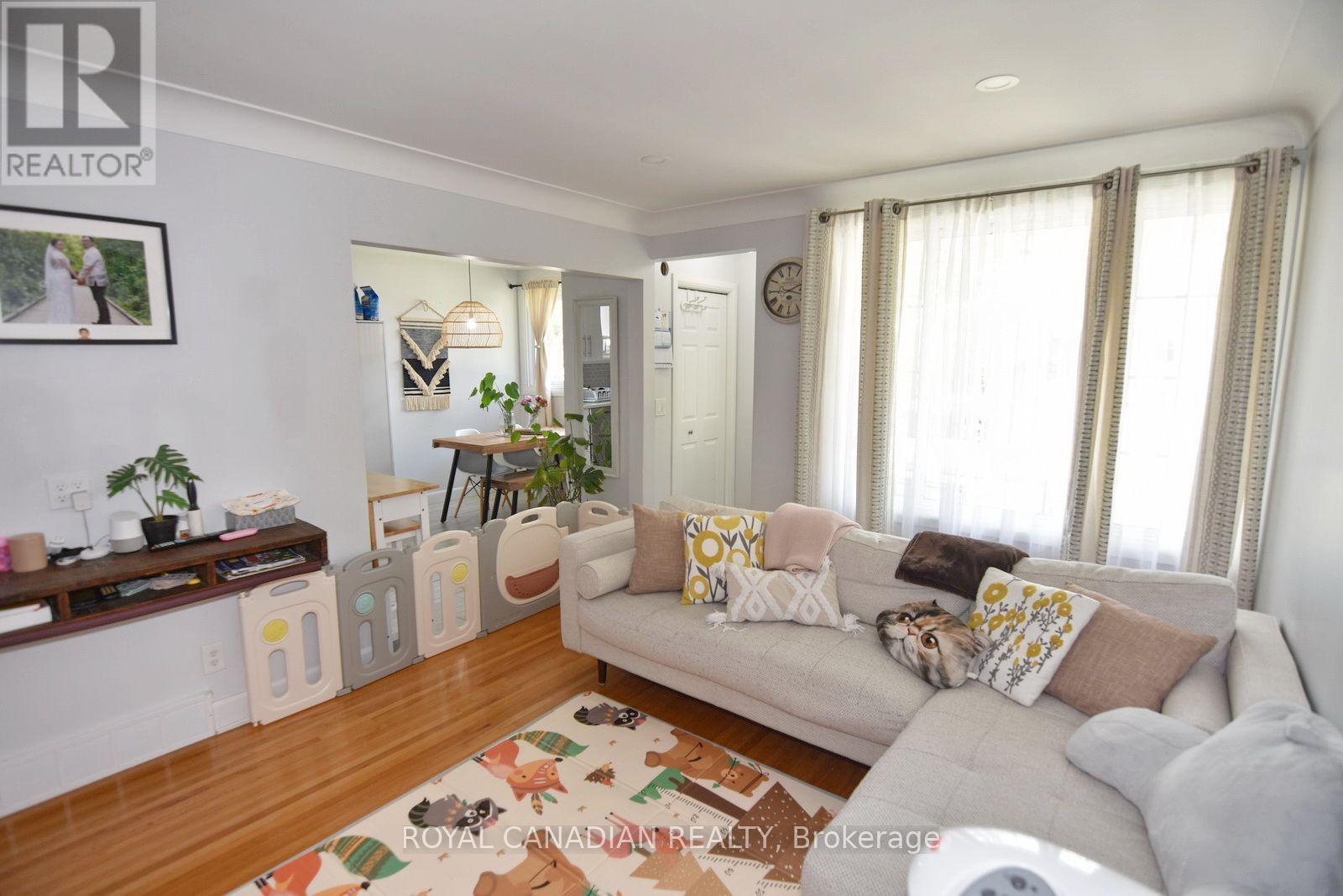 1635 ELSMERE AVENUE - 16