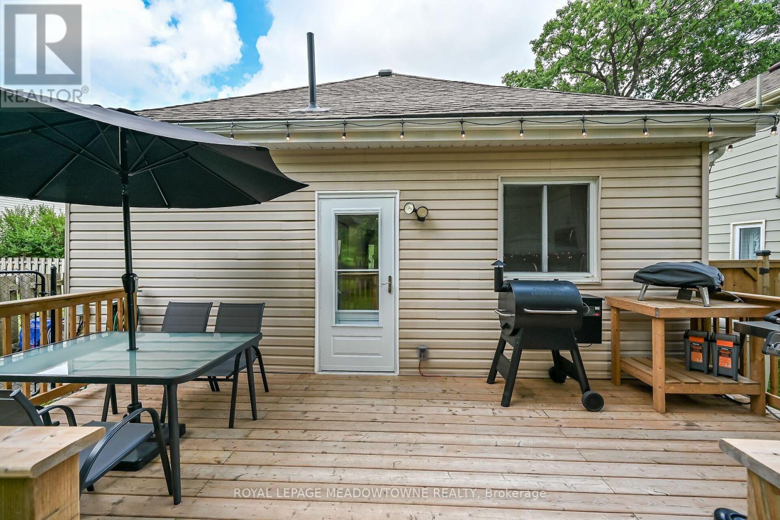 11 STIRTON AVENUE - 41