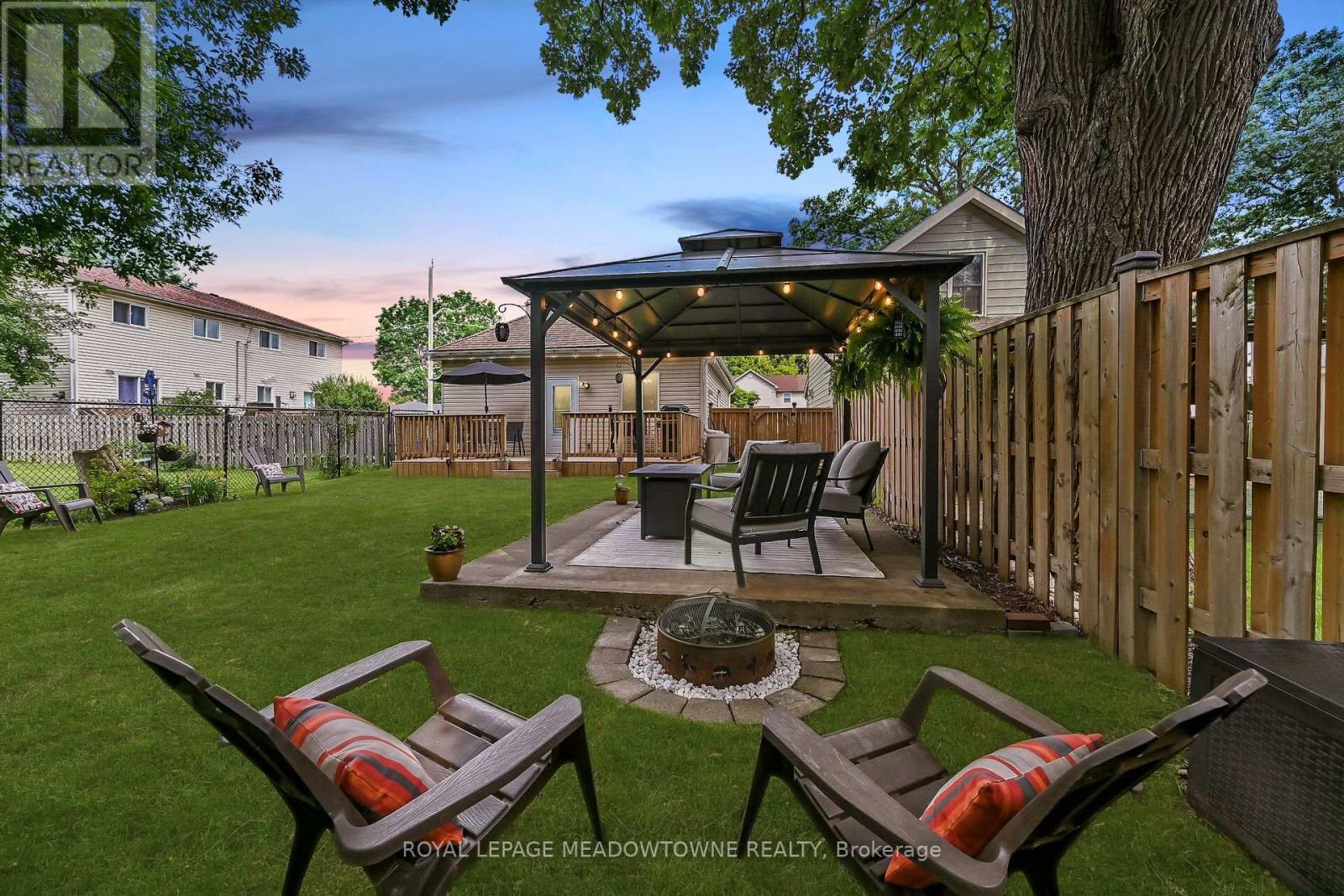 11 STIRTON AVENUE - 42