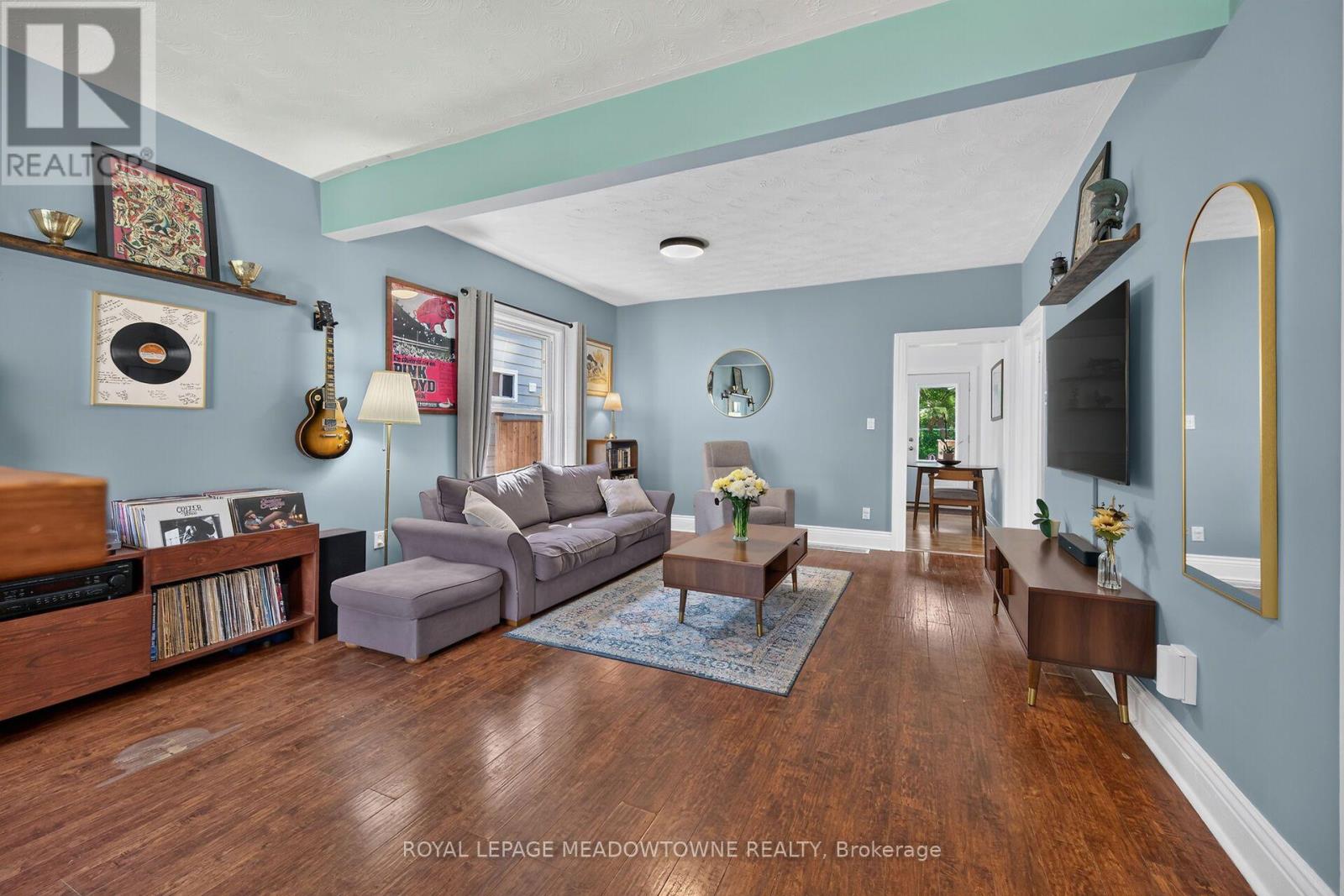 11 STIRTON AVENUE - 6
