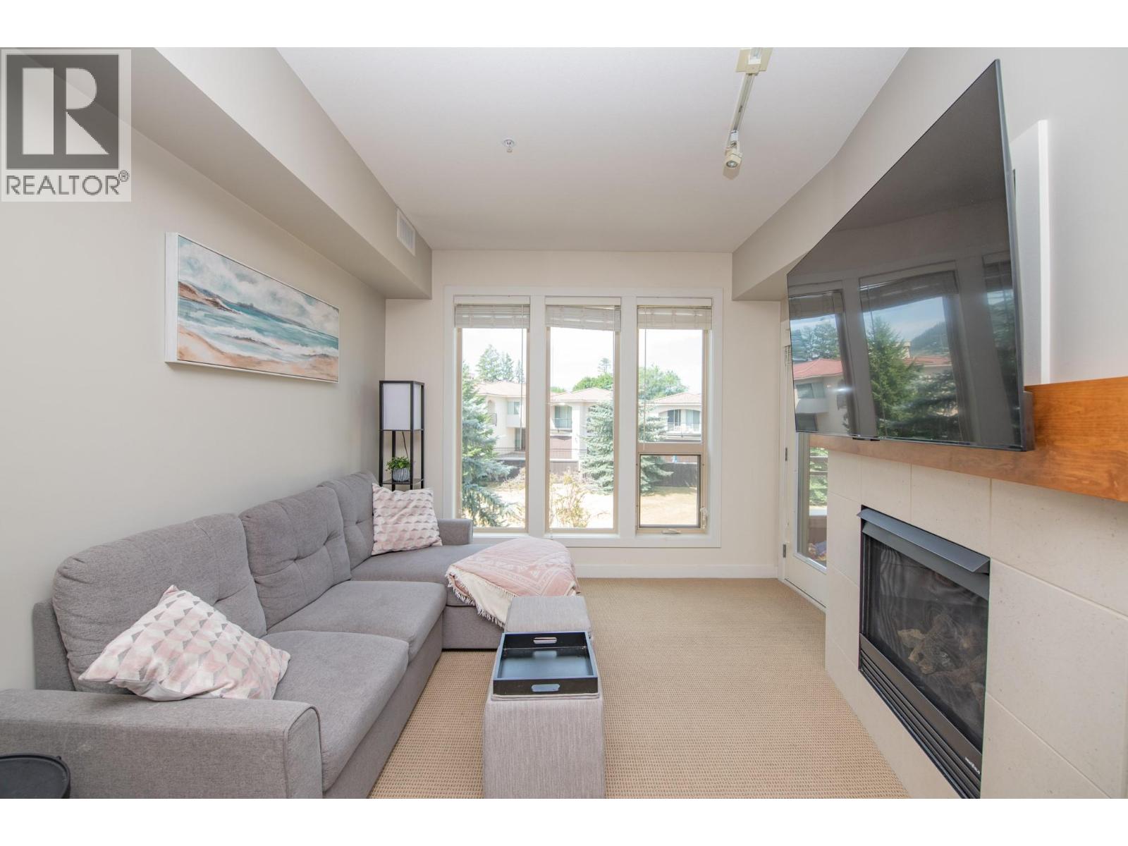 #1213 7343 Okanagan Landing Road - 14