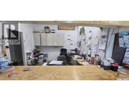 303 Railway Avenue, Glenavon, SK S0G1Y0 Photo 33