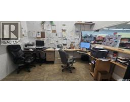 303 Railway Avenue, Glenavon, SK S0G1Y0 Photo 34