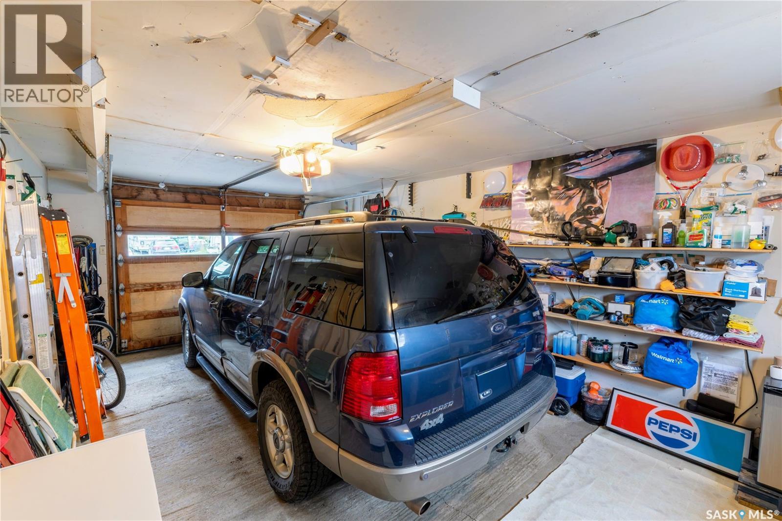 405 Saskatchewan STREET - 34