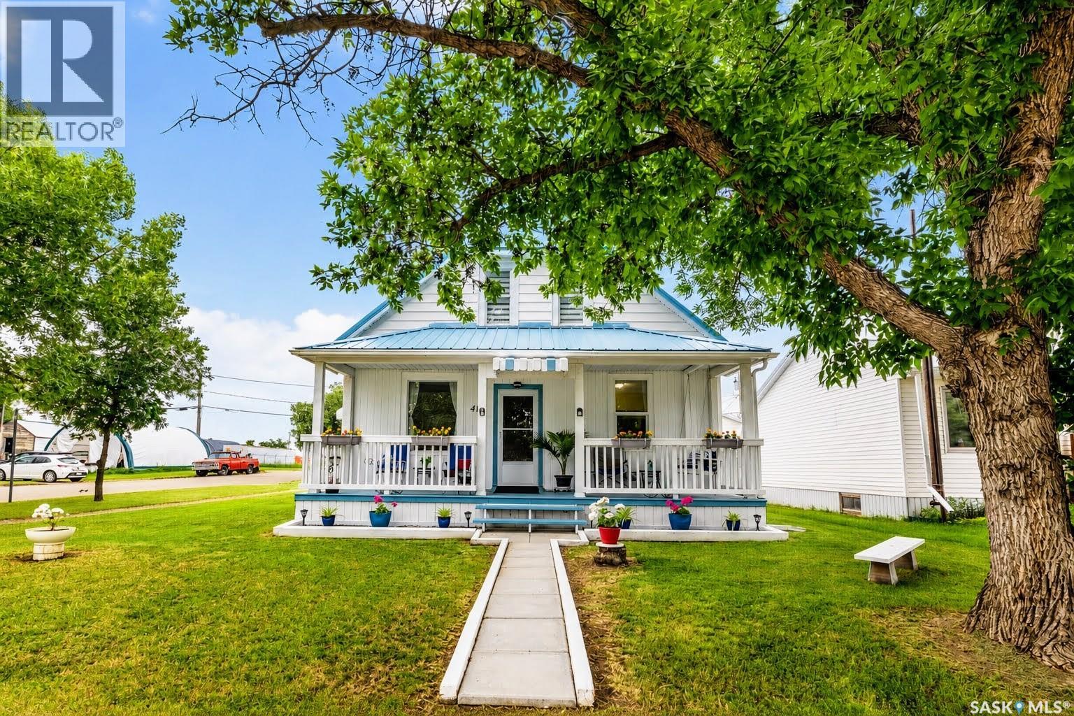 405 Saskatchewan STREET - 4