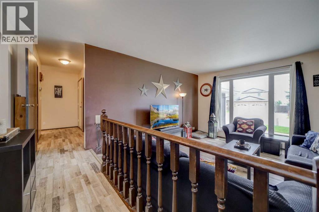 844 Foothills Avenue - 4