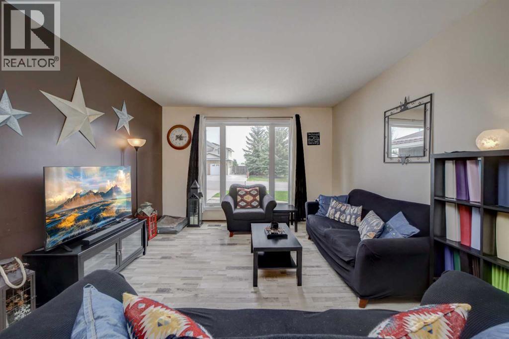 844 Foothills Avenue - 5