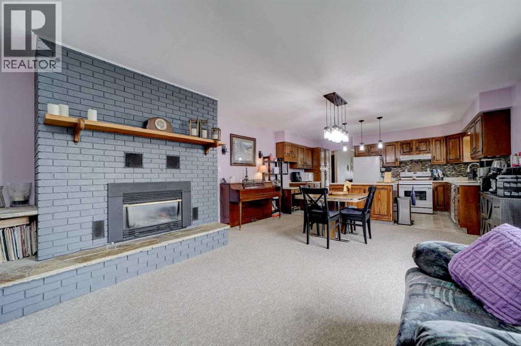844 Foothills Avenue - 14