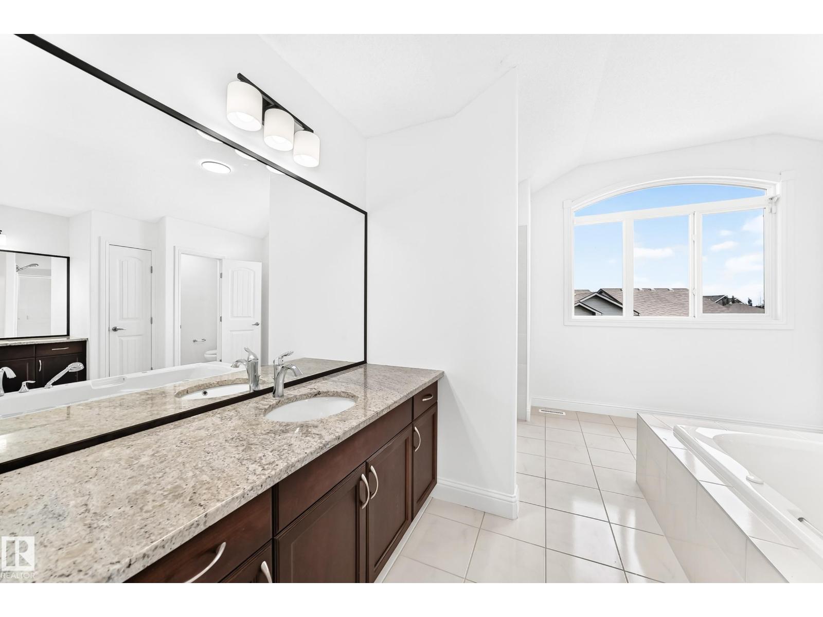 1663 RUTHERFORD RD SW - 41