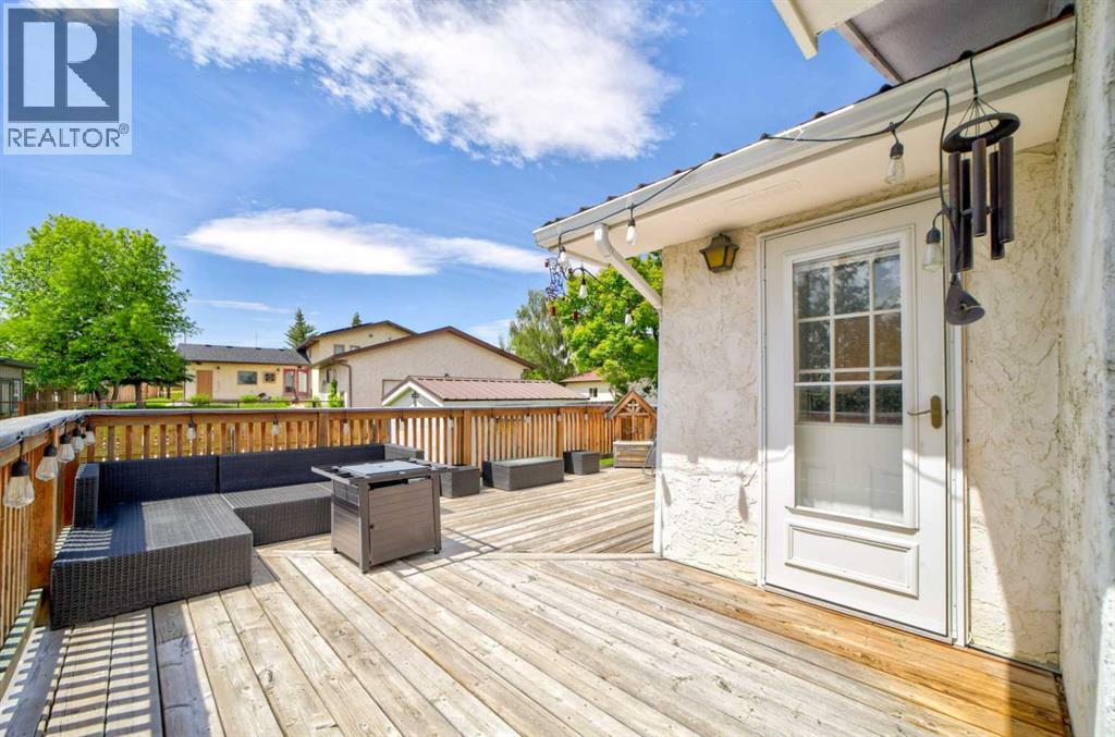 844 Foothills Avenue - 34