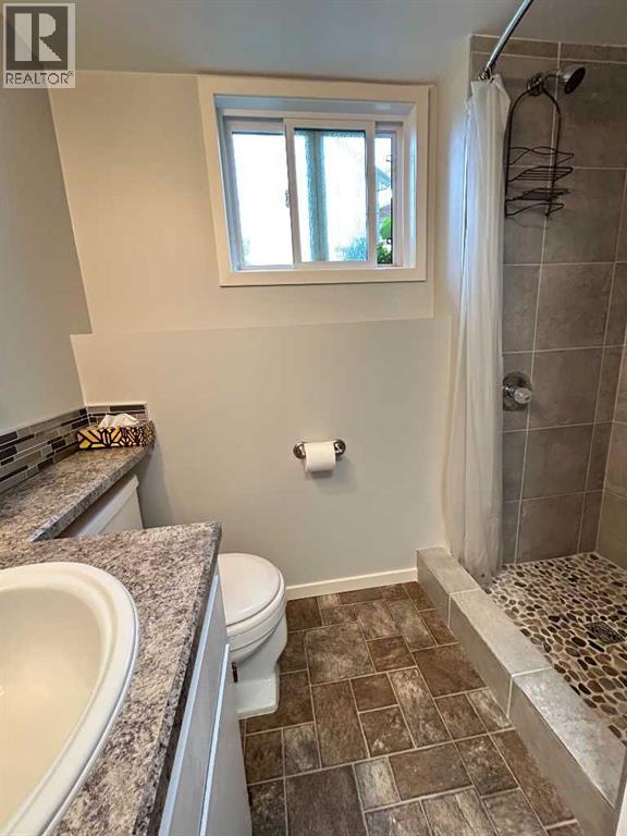 53 Carswell Road SE - 44
